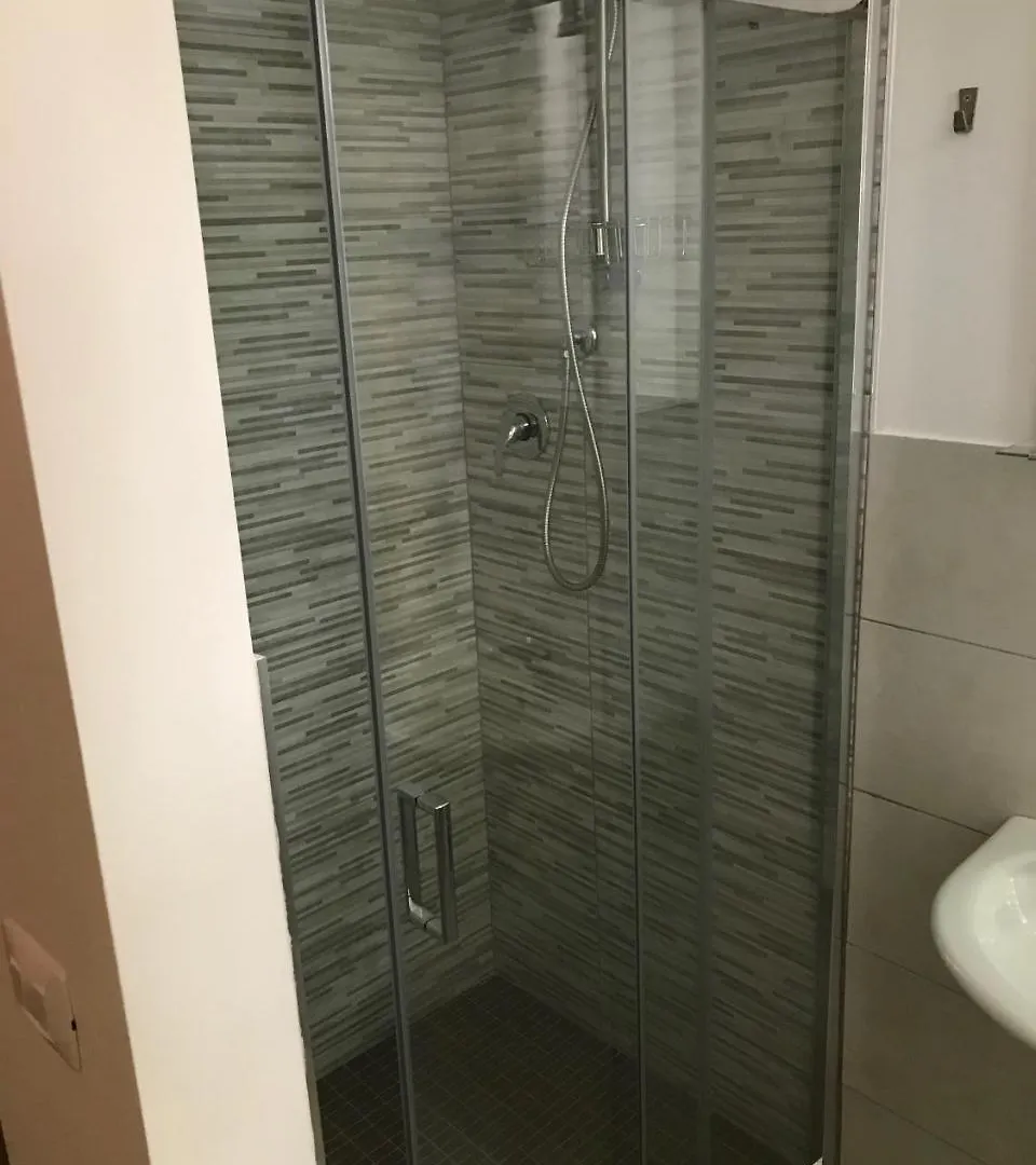 Хостел Hotel Lexington Римини