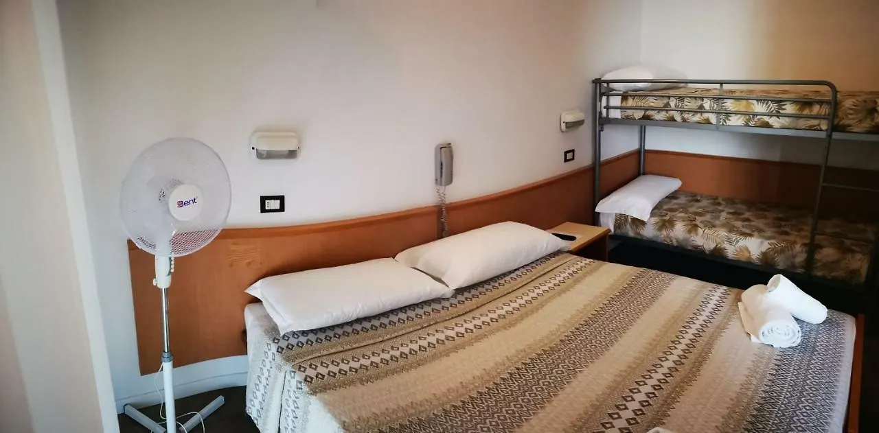 Hotel Lexington Римини Италия